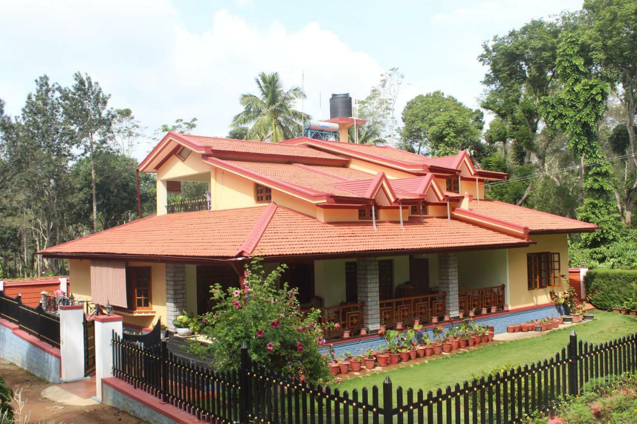 Whistling Woods Farm Stay Kushālnagar Zewnętrze zdjęcie